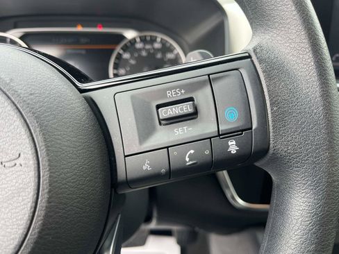 Certified 2023 Nissan Rogue SV image 27