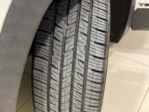 Used 2019 GMC Terrain SLT w/ Preferred Package FWD image 19
