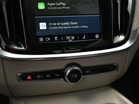 Used 2024 Volvo S60 B5 Plus image 16