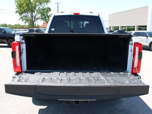 Used 2025 Ford F250 Lariat w/ Lariat Ultimate Package AWD/4WD image 7