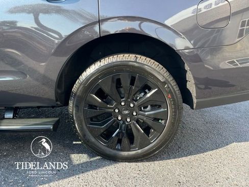 New 2025 Ford Expedition Platinum w/ Stealth Appearance Package image 28