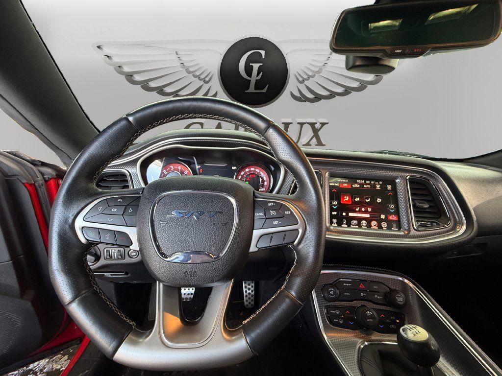 Used 2016 Dodge Challenger SRT Hellcat RWD image 10
