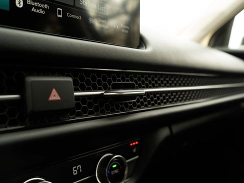 Certified 2023 Honda HR-V EX-L image 33