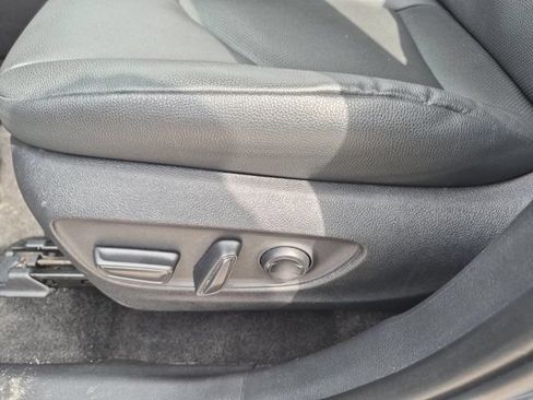 Used 2025 Toyota Grand Highlander AWD image 14
