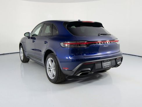 Used 2025 Porsche Macan image 3