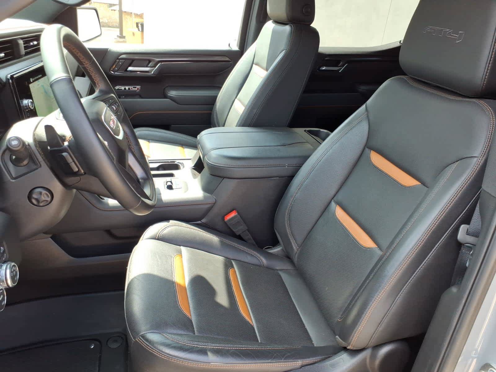 Used 2025 GMC Sierra 1500 AT4 w/ AT4 Premium Package AWD/4WD image 2
