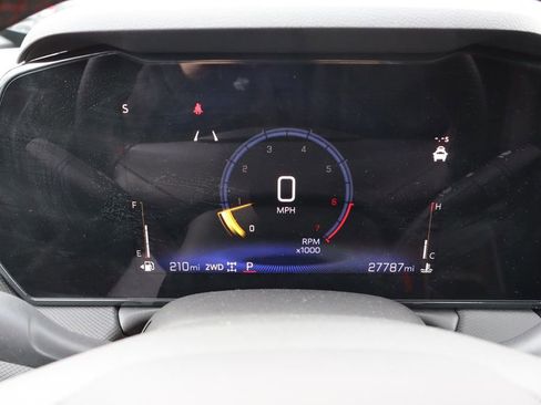 Used 2024 Chevrolet TrailBlazer RS AWD/4WD image 34