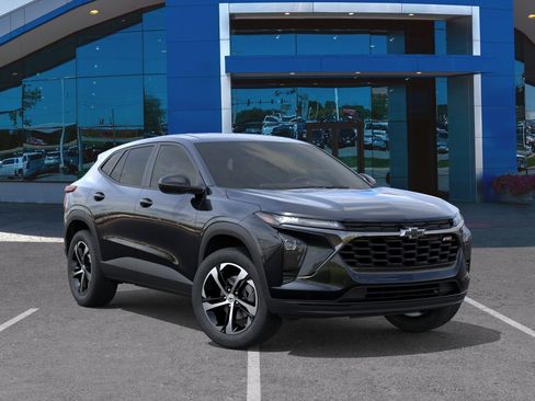 New 2026 Chevrolet Trax RS w/ Driver Confidence Package FWD image 31