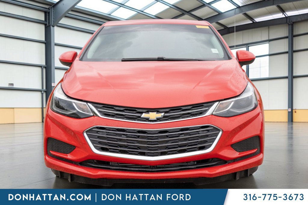 Used 2018 Chevrolet Cruze LT w/ Convenience Package FWD image 22