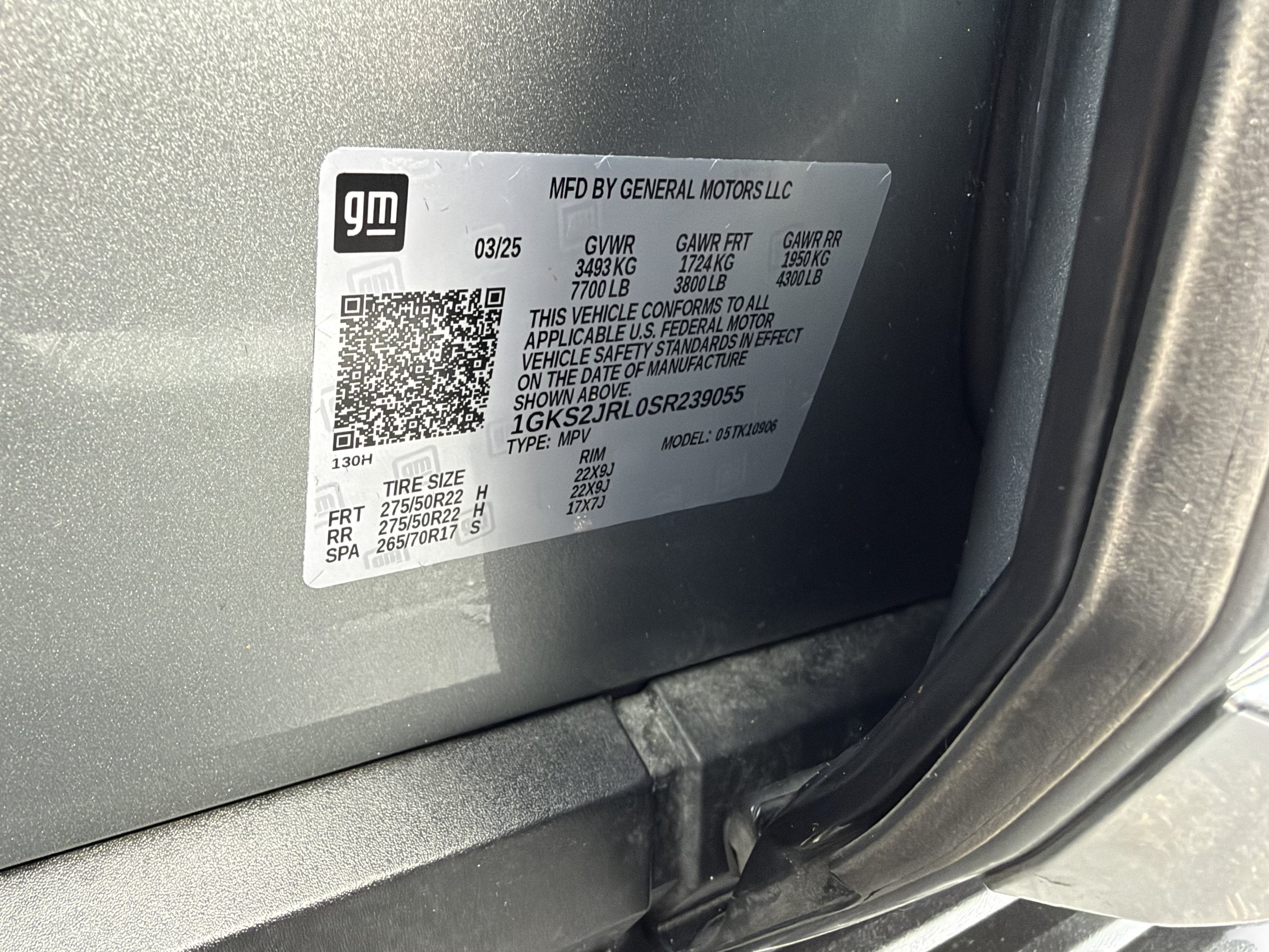 Used 2025 GMC Yukon XL Denali AWD/4WD image 37