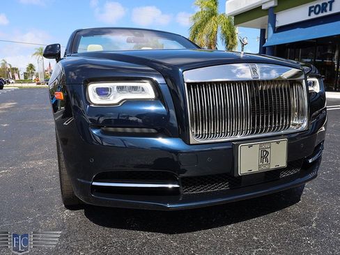 Used 2016 Rolls-Royce Dawn RWD image 11
