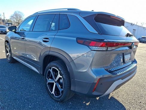 New 2026 Volkswagen Tiguan SE image 3