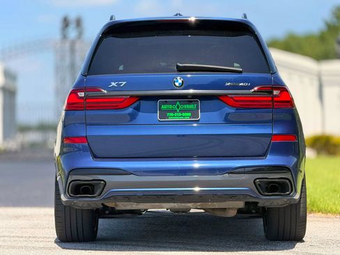 Used 2022 BMW X7 xDrive40i w/ M Sport Package AWD/4WD image 10