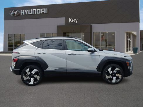 Certified 2024 Hyundai Kona Limited AWD/4WD image 3