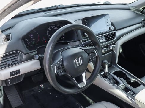 Used 2019 Honda Accord LX image 17