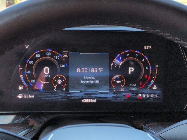 Used 2025 Chevrolet Tahoe LT RWD image 25