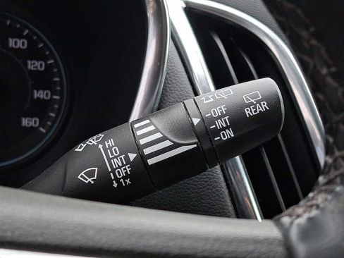 Used 2024 Chevrolet Equinox LT AWD/4WD image 25