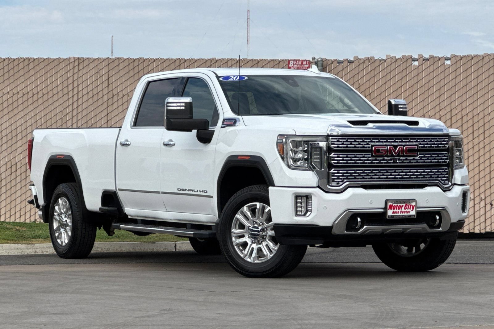 Certified 2020 GMC Sierra 2500 Denali w/ Denali Ultimate Package AWD/4WD image 2