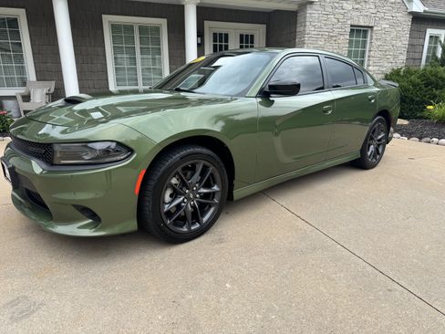 Used 2022 Dodge Charger GT w/ Blacktop Package AWD/4WD image 2