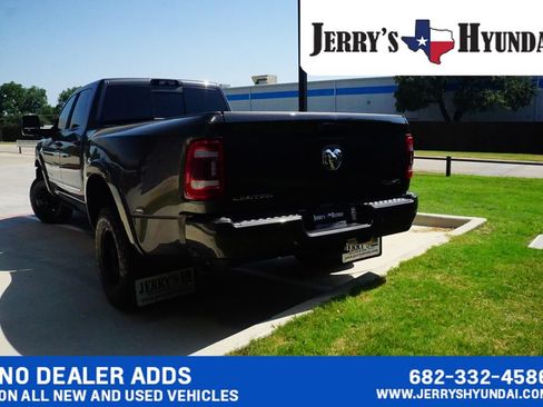 Used 2024 RAM 3500 Limited AWD/4WD image 6