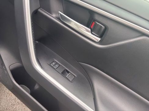 Certified 2022 Toyota RAV4 XLE image 10