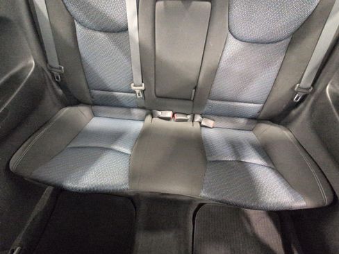 Used 2013 Hyundai Elantra FWD image 21
