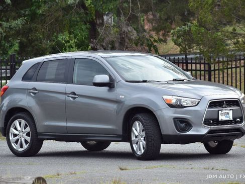 Used 2014 Mitsubishi Outlander Sport ES AWD/4WD image 4