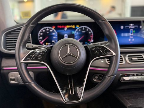 Used 2024 Mercedes-Benz GLE 350 4MATIC w/ AMG Line Exterior image 24