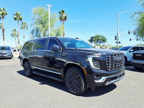 Certified 2026 GMC Yukon XL Elevation AWD/4WD image 3