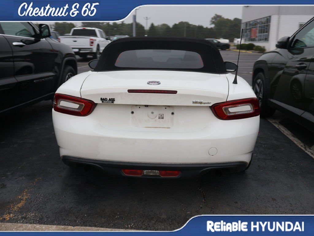 Used 2017 FIAT 124 Spider Classica RWD image 19