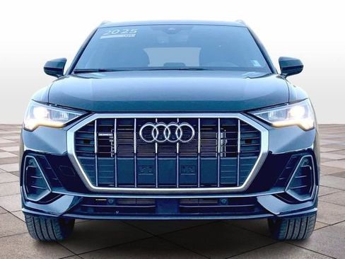 Certified 2025 Audi Q3 2.0T Premium w/ Convenience Package image 3