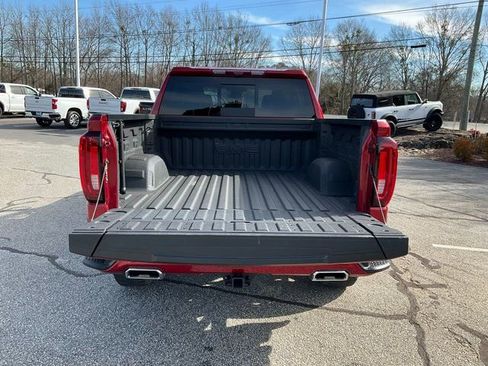 Used 2025 GMC Sierra 1500 AT4 w/ Technology Package image 17