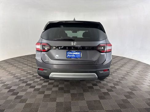 Certified 2025 Honda Pilot EX-L image 9
