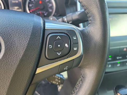 Used 2015 Toyota Camry SE image 26