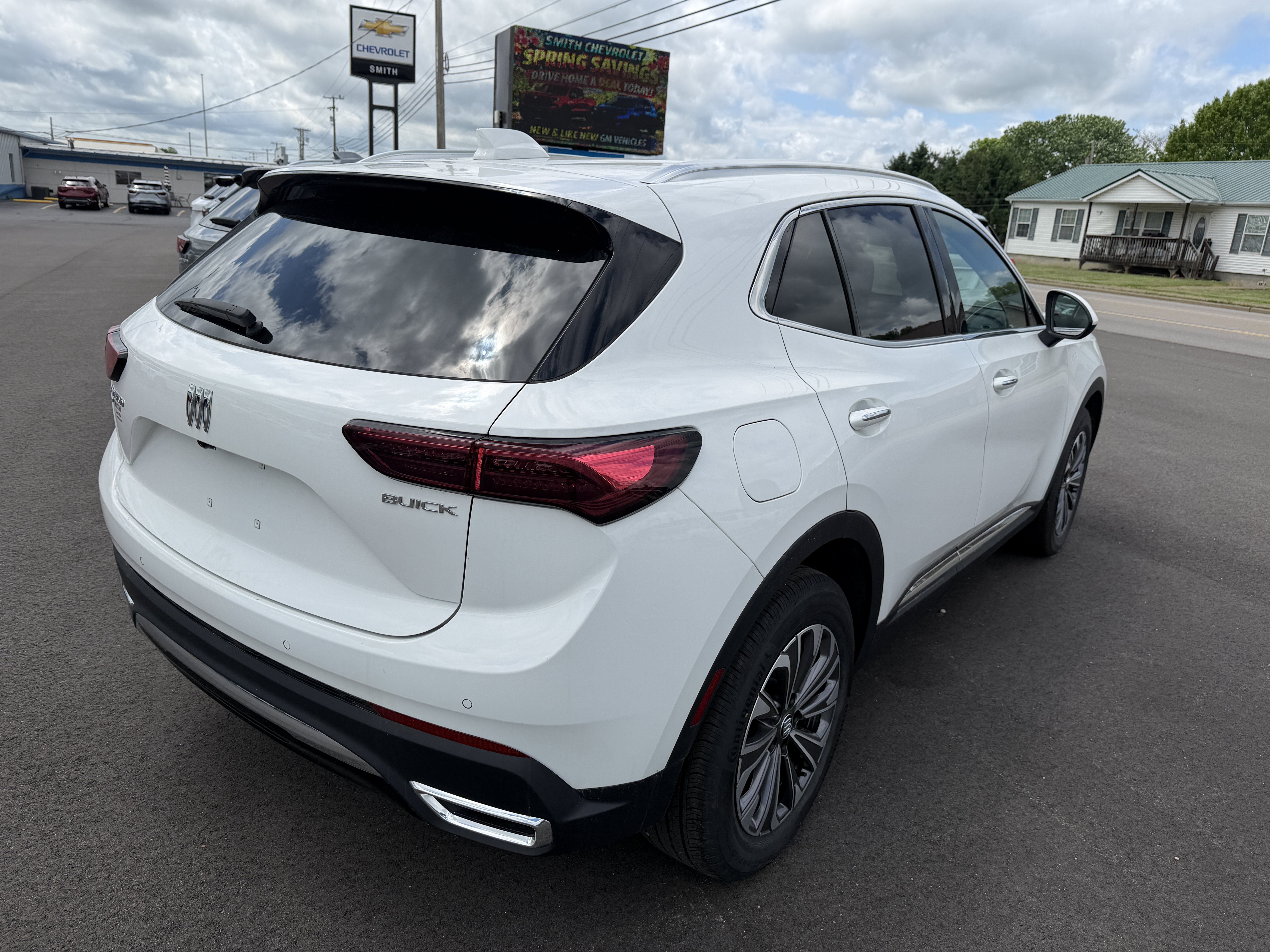 Used 2025 Buick Envision Preferred AWD/4WD image 3