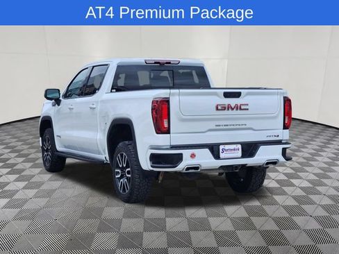 Used 2024 GMC Sierra 1500 AT4 w/ Technology Package AWD/4WD image 4