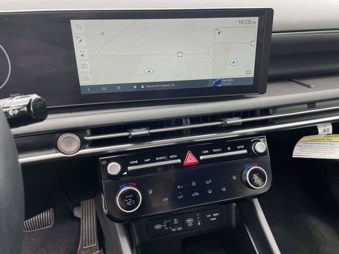 Certified 2025 Hyundai Santa Cruz XRT AWD/4WD image 17