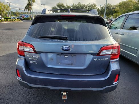 Used 2016 Subaru Outback 2.5i Limited AWD/4WD image 5