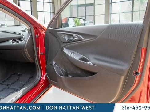 Used 2024 Chevrolet Malibu LT FWD image 28