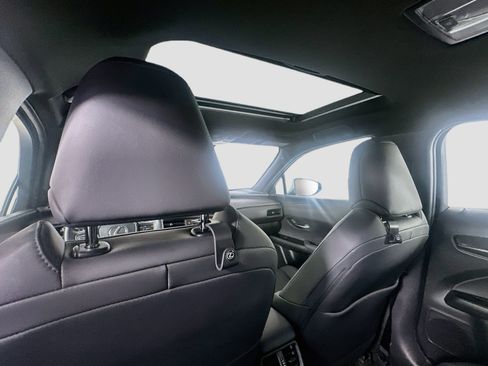 Used 2024 Lexus UX 250h FWD w/ Premium Package image 27