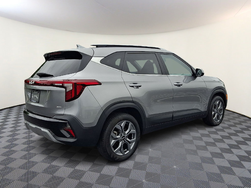 Used 2024 Kia Seltos S AWD/4WD image 9