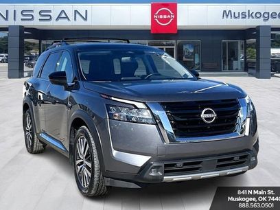 Used 2022 Nissan Pathfinder Platinum w/ Cargo Package