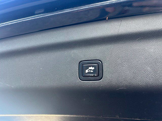 Used 2021 Chevrolet Tahoe Z71 AWD/4WD image 24
