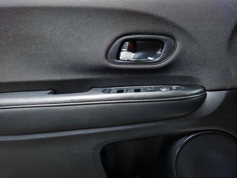 Certified 2020 Honda HR-V Sport image 20