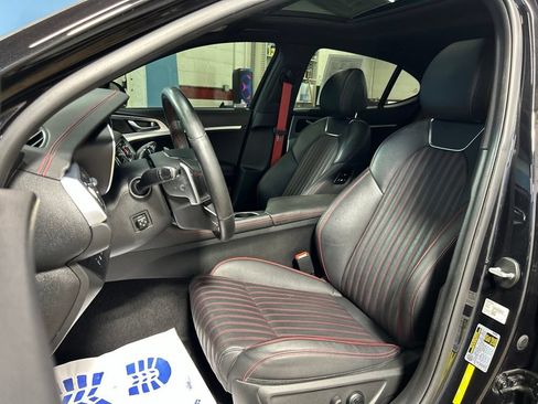 Used 2023 Genesis G70 2.0T w/ Sport Prestige Package AWD/4WD image 17