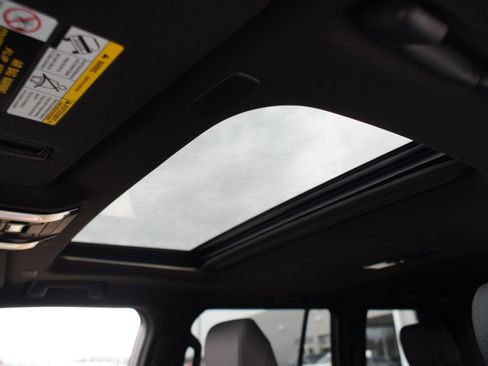 Used 2026 Lexus GX 550 w/ Cold Area Package image 6