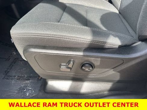 Used 2022 RAM 1500 Big Horn RWD image 21