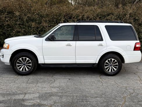 Used 2017 Ford Expedition XLT w/ Equipment Group 201A image 1