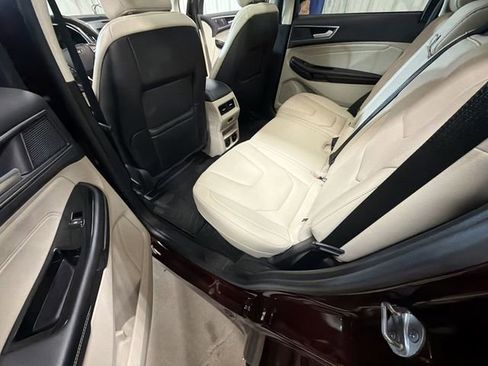 Used 2020 Ford Edge Titanium w/ Equipment Group 301A AWD/4WD image 30