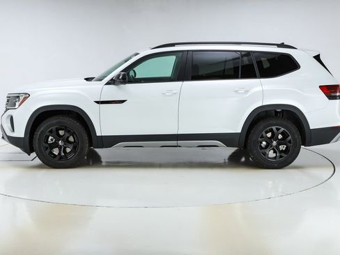 New 2026 Volkswagen Atlas Peak Edition image 41